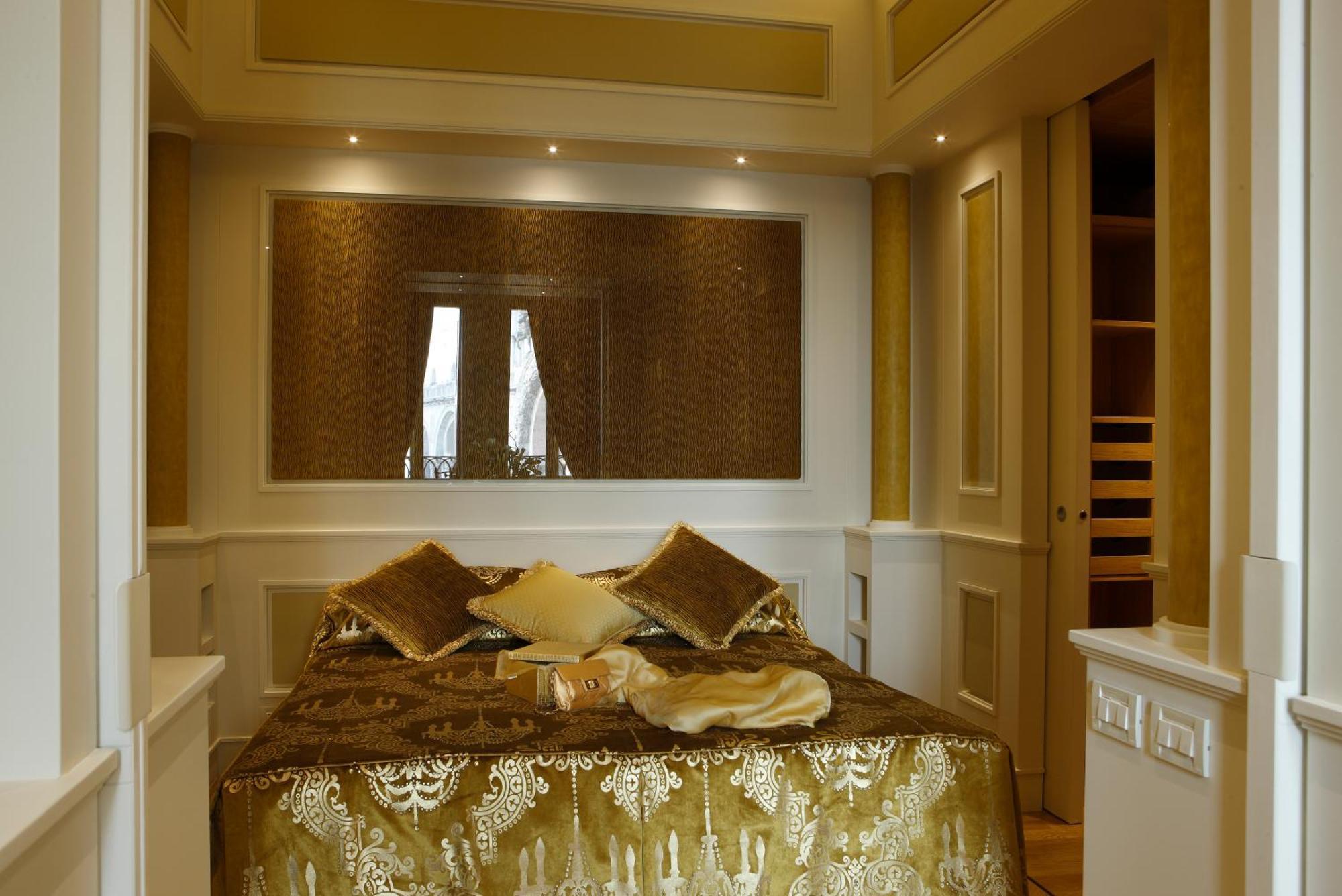 Canaletto Luxury Suites - San Marco Luxury Венеция Экстерьер фото